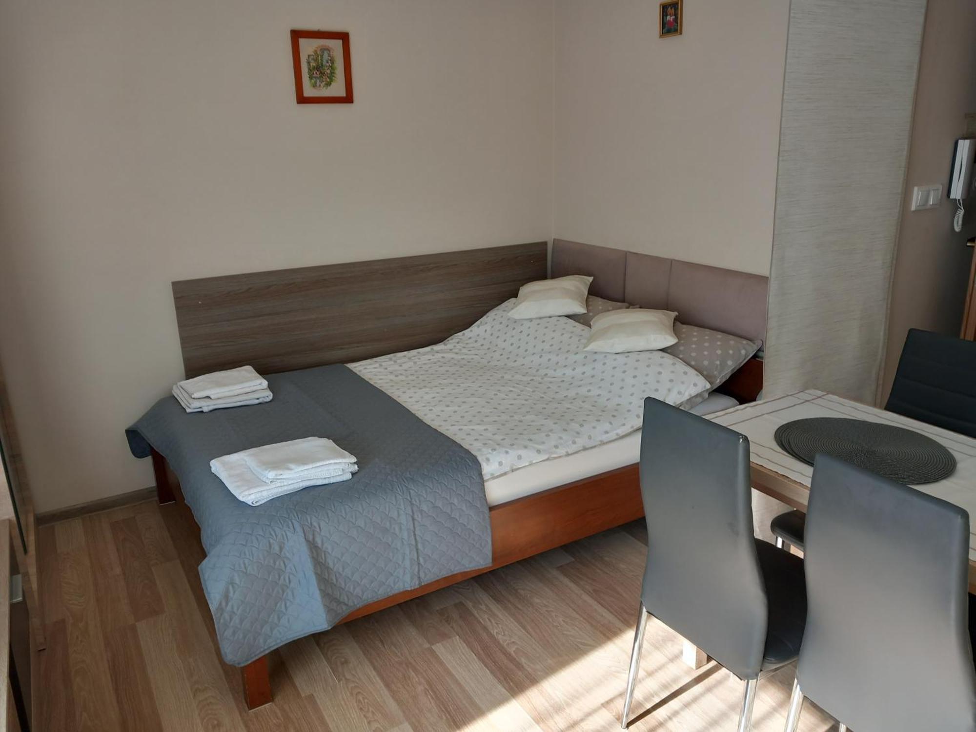 Apartament Jelenia Gora - Cieplice Exterior photo